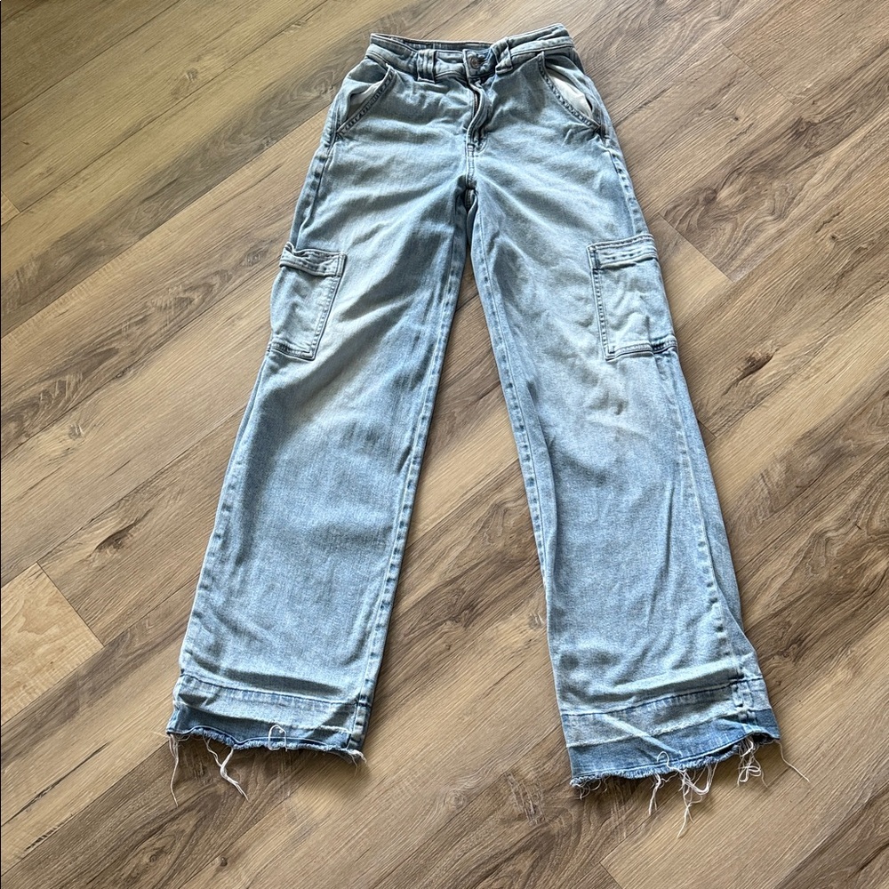 American Eagle Outfitters Light Blue Wide-Leg Cargo Jeans